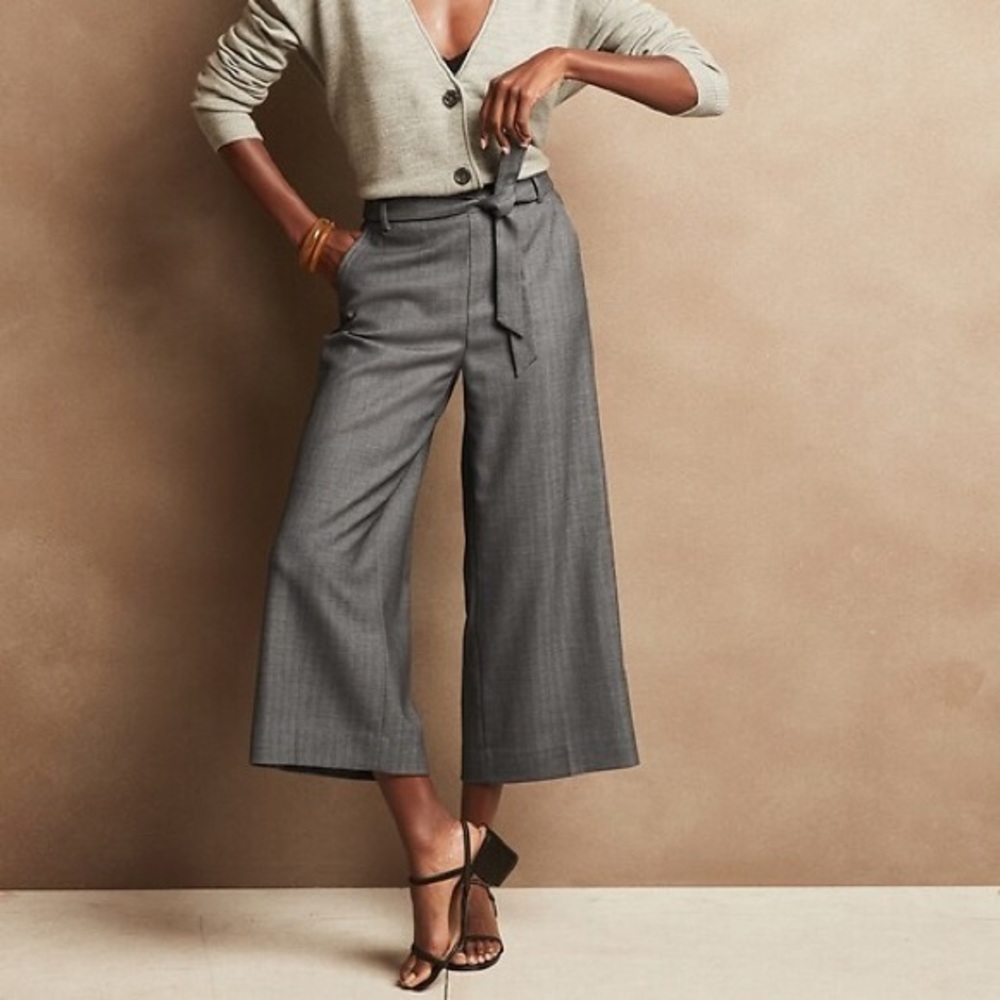 Banana Republic Rowan Wide Leg cropped pants